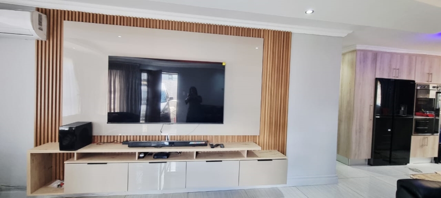 3 Bedroom Property for Sale in Rosedale Park Eastern Cape